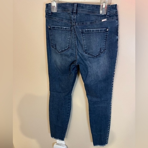 INC International Concepts Distressed Studded Skinny Leg Regular Fit Jeans Sz 6 - Picture 2 of 7